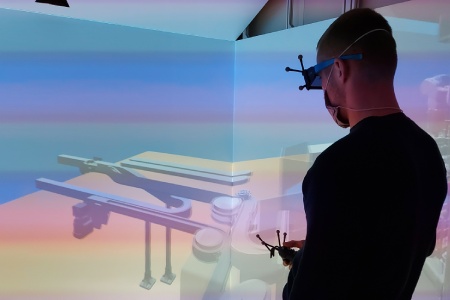 Virtual reality on machine production lines